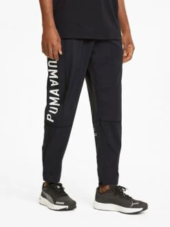 Puma Trainingshose "Train Logo" In Schwarz -Limango Verkäufe puma trainingshose train logo in schwarz 2